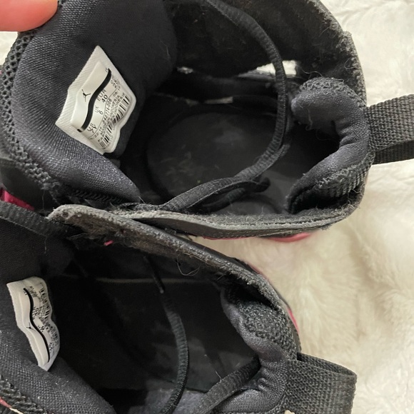 Jordan sneakers - Picture 9 of 11